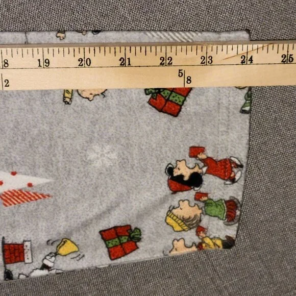 Peanuts Christmas Pajama Set Womens Large Gray Snoopy Charlie Brown Flannel PJs - Picture 10 of 16